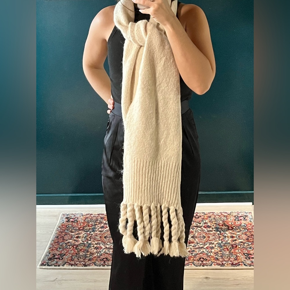 Chunky cream anthropology scarf